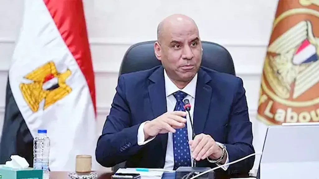 وزير العمل