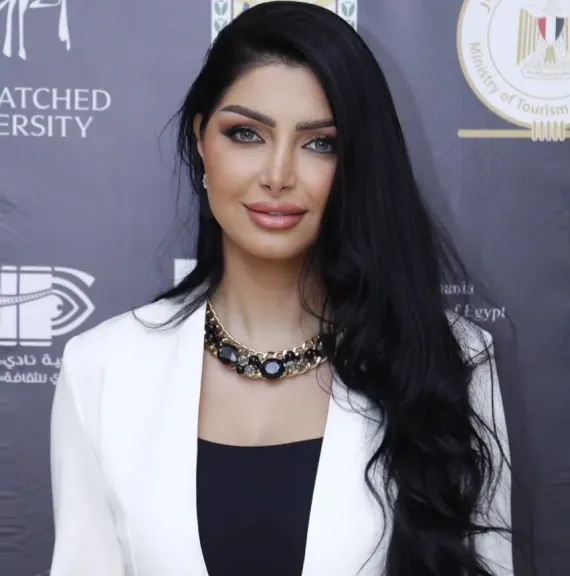 كلوديا حنا تعلن عروض مسابقتي مسرح الشارع والمونودراما بمهرجان شرم الشيخ الدولي للمسرح الشبابي