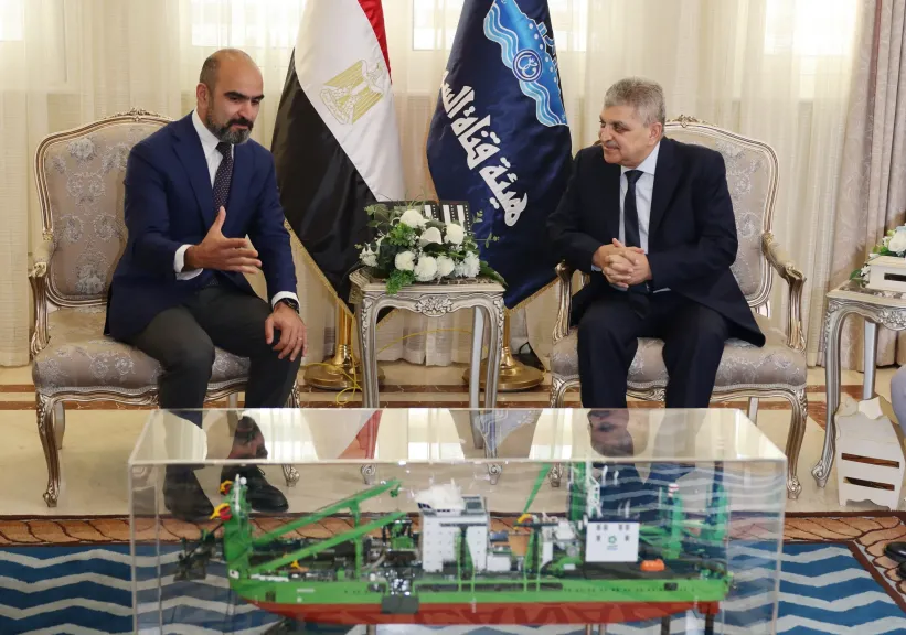قناة السويس تبحث التعاون المشترك مع شركة DEME البلجيكية للتعرف على التكنولوجيا الأحدث عالمياً بالتكريك