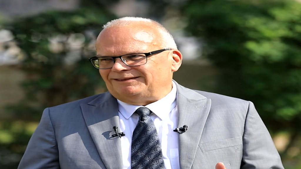 الأكل المصري حكاية.. السفير السويدي: كرم المصريين هيخليني أتخن لو أكلت كل حاجة|فيديو