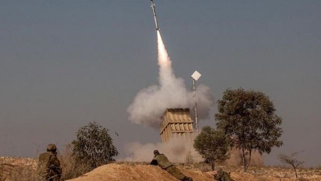 بعد مقتل 11 فلسطينياً.. غزة تطلق صواريخ على تل أبيب