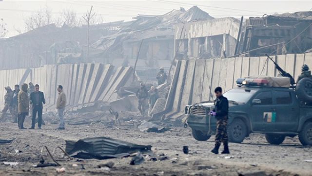 مقتل وإصابة 15 شخصًا إثر انفجار قوي في أفغانستان.. (صور)