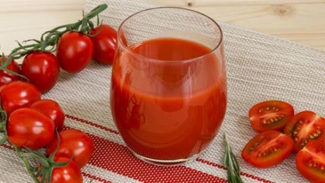 عصير الطماطم يرحمك من أمراض القلب.. تعرف على التفاصيل