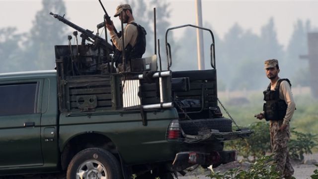 مصرع 4 جنود في انفجار قنبلة في وزيرستان شمال باكستان