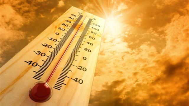 طقس اليوم مائل للحرارة