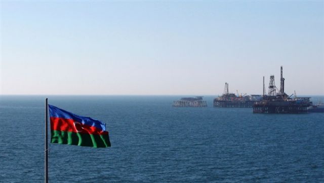 أذربيجان تعلن تحطم طائرة في بحر قزوين
