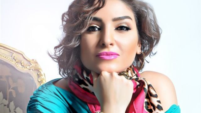 روجينا توجه رسالة لابنتها في عيد ميلادها.. والجمهور: قمر أوي