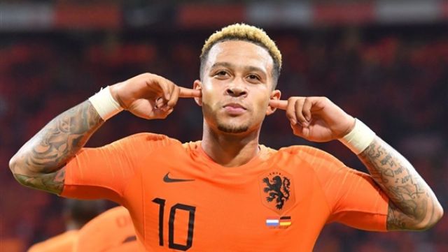 ممفيس ديباي يغيب عن مباراة هولندا وبيلاروسيا لهذا السبب