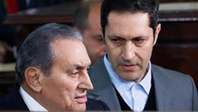 حسني مبارك وابنه علاء