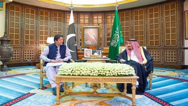 رئيس وزراء باكستان يجري لقاءات ثنائية في السعودية