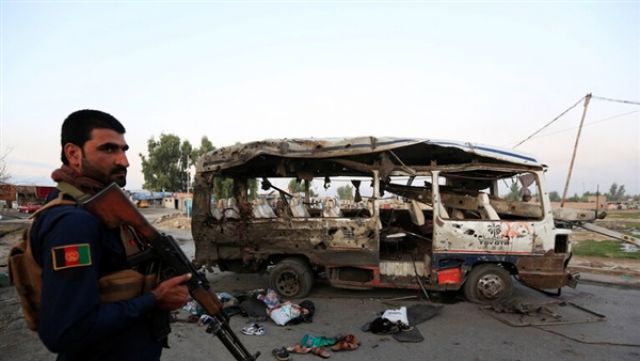تفجير انتحاري يودي بحياة ثلاثة أشخاص في أفغانستان