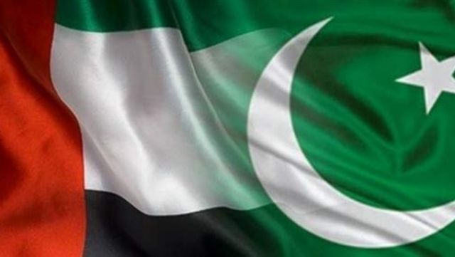 الإمارات وباكستان يبحثان فرص تعزيز التعاون المشترك