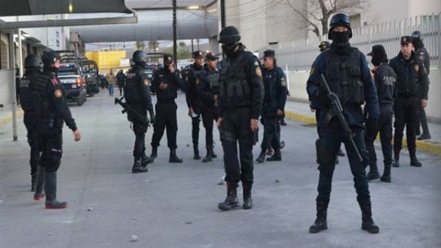 مقتل 14 شخصا في اشتباكات بين تجار مخدرات وقوات الأمن بالمكسيك