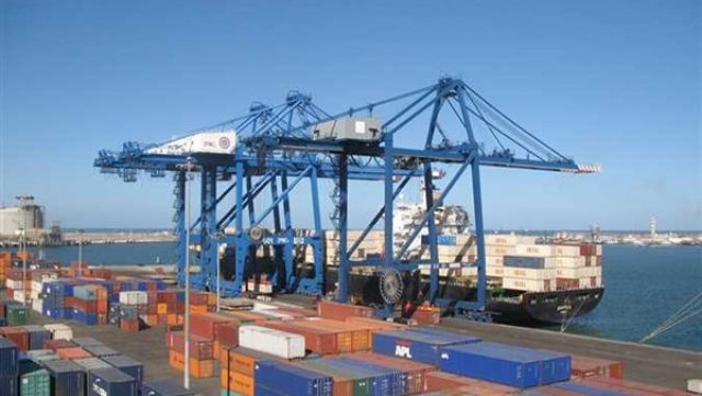 وزير النقل: افتتاح المحطة متعددة الأغراض بميناء دمياط غدًا
