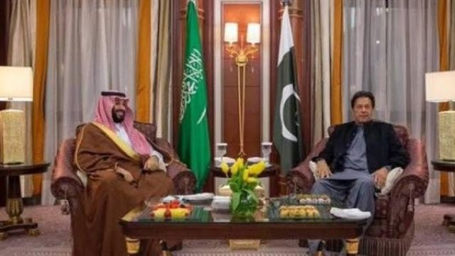 ولي العهد السعودي يبحث مع رئيس وزراء باكستان التطورات الإقليمية