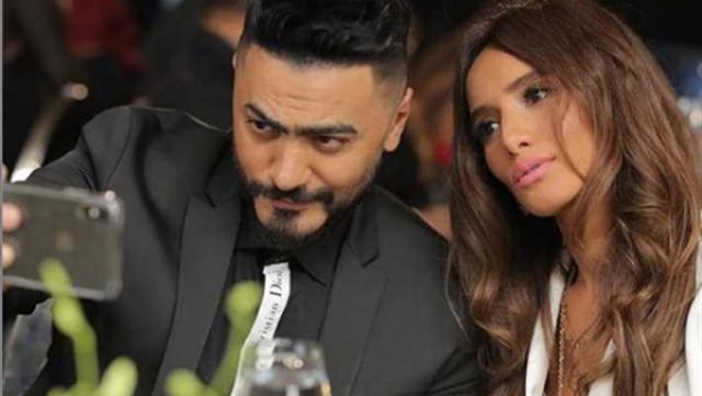 تامر حسني يغني وزينة وشقيقتها ترقصان على أنغام ”اختراع” (فيديو)