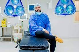 الطبيب نبيل عادل سيدار المتوفي نتيجة الإجهاد أثناء عمله بمستشفى بنها