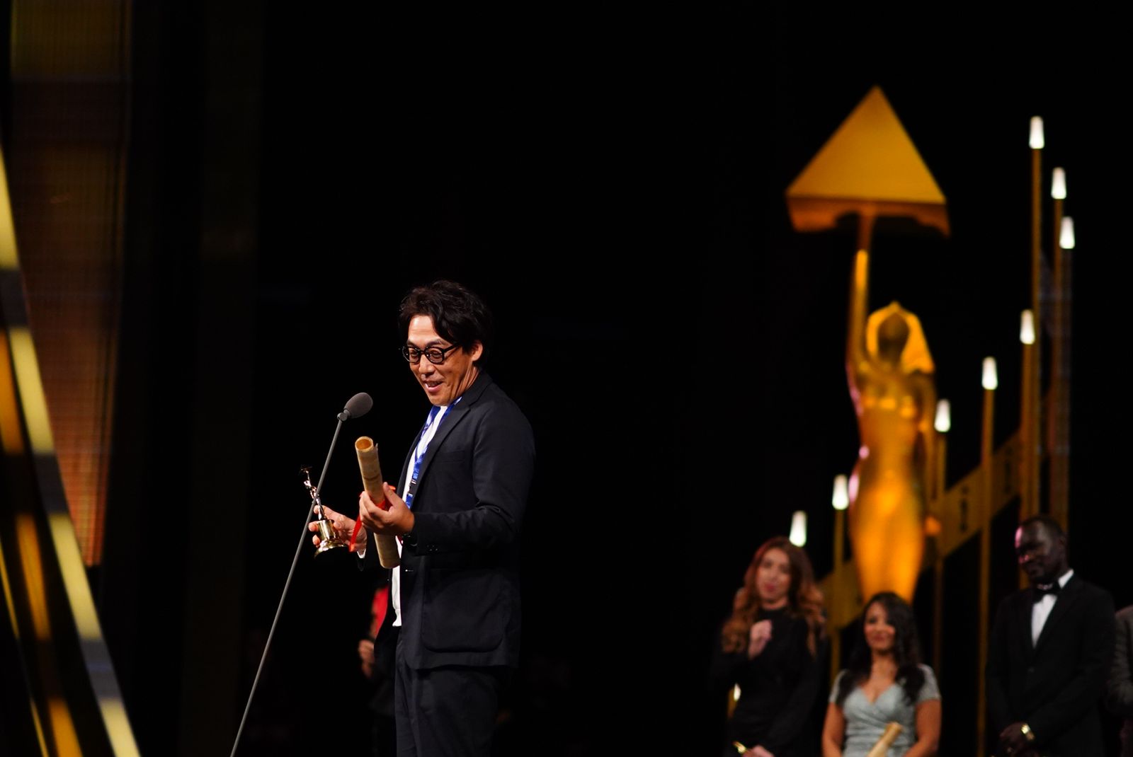 القائمة الكاملة لجوائز الدورة 44 من مهرجان القاهرة السينمائي 