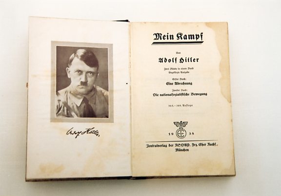 طبعة عام 1938 من كتاب هتلر كفاحي