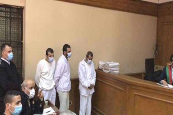 المتهمين