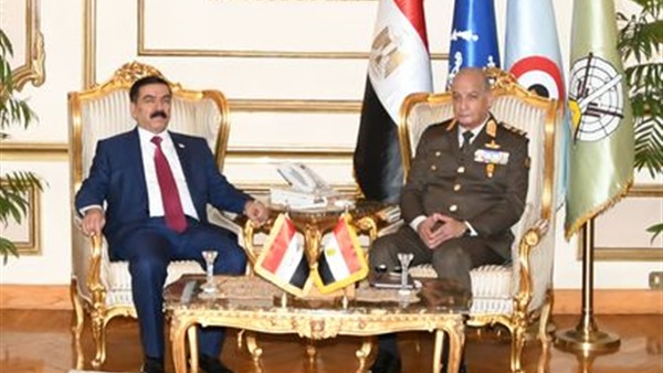 وزير الدفاع العراقي مع نظيره المصري اليوم في القاهرة