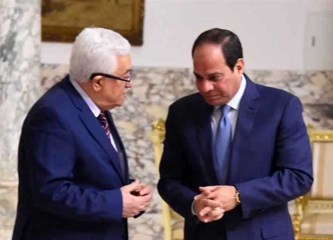 الرئيس الفلسطيني محمود عباس برفقة الرئيس السيسي