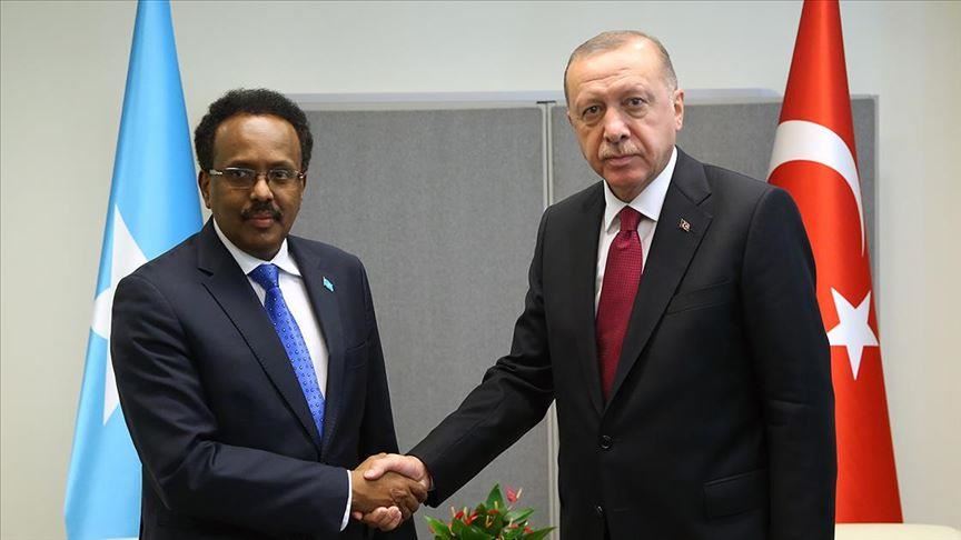 أردوغان مع الرئيس الصومالي محمد عبدالله محمد