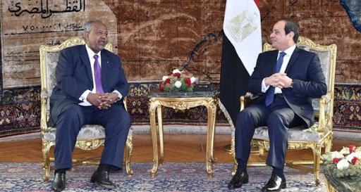 الرئيس الجيبوتي مع الرئيس السيسي